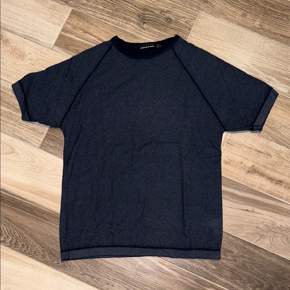 Men's DKNY jeans Navy Blue knit tee size large EUC